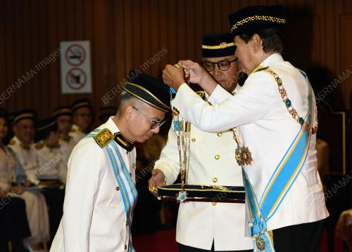 DATUK SERI FAHMI FADZIL