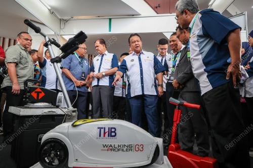DATUK SERI ALEXANDER NANTA LINGGI