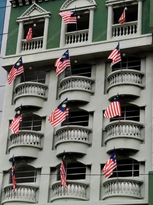 KIBARAN JALUR GEMILANG