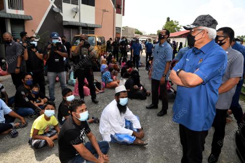 DATUK SERI HAMZAH ZAINUDDIN