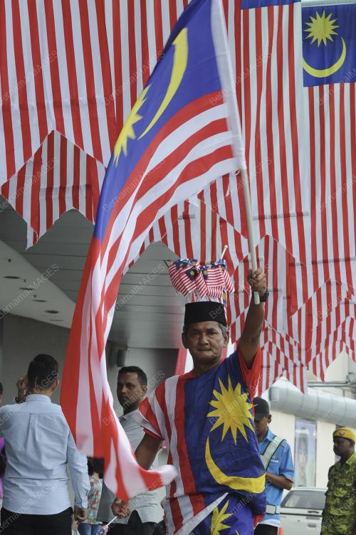 PG07_16082017_OSMAN_BENDERA