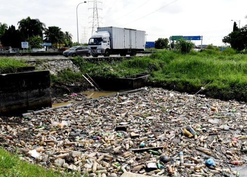 PG07_16102018_TIMBUNAN_SAMPAH