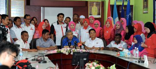 PG07_17042015_SIDANG_AKHBAR