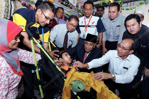 PG07_17072012_MENTERI_SONGKOK