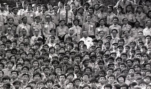 DISEMBER 1982