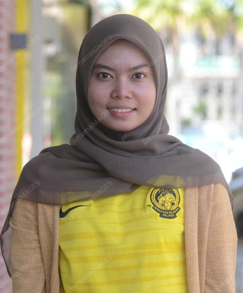 SITI NADHIRAH AZMI