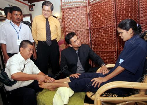 SHEIKH MUSZAPHAR SHUKOR