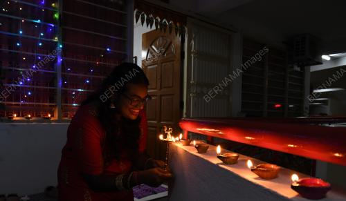 LAMPU PELITA