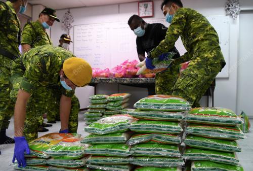 BANTUAN MAKANAN UNTUK RELA