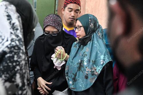 JENAZAH LIMA SEKELUARGA