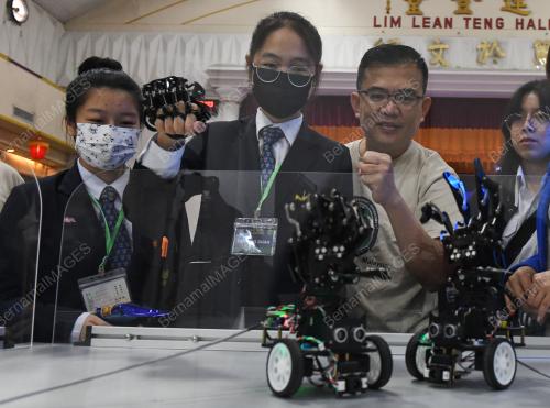 STEM SHOWCASE