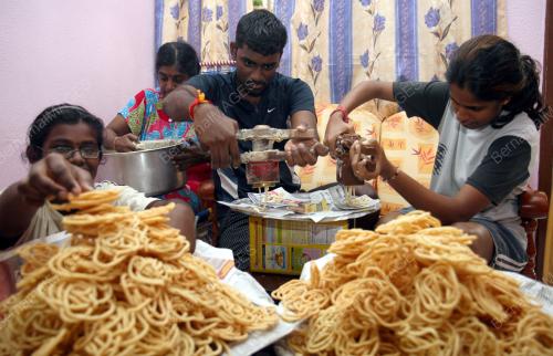 PERSIAPAN DEEPAVALI