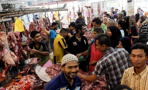 PG07_27072014_DAGING_RAMAI