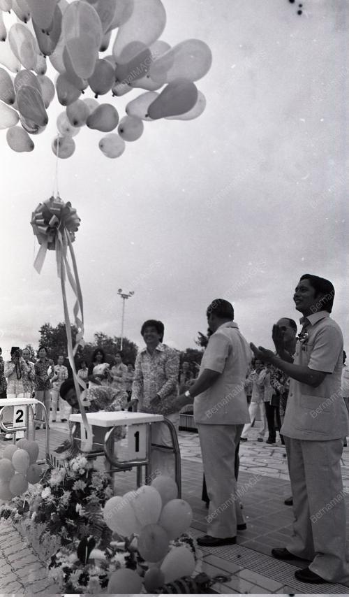 DR AWANG HASSAN