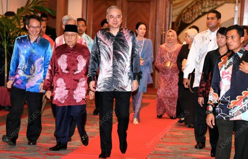 PG07_27122018_SULTAN_NAZRIN_SANTAPAN