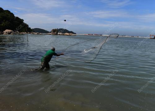 PANTAI ESEN
