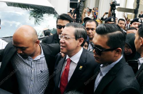 PG07_30062016_LIM_MAHKAMAH