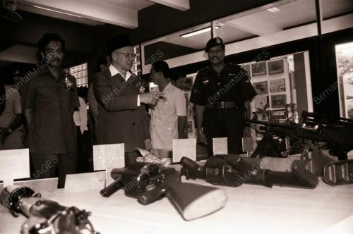 TYT TAN SRI DATUK (DR) HAJI HAMDAN BIN SHEIKH TAHIR