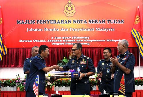 PG08_01062017_TONGKAT_BN201705315535