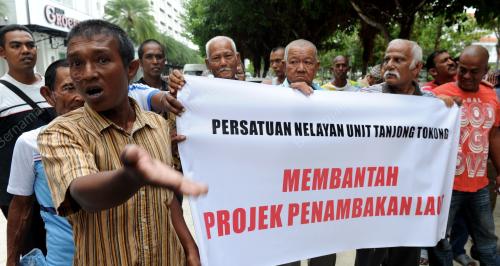 PG08_03072015_NELAYAN_BANTAH