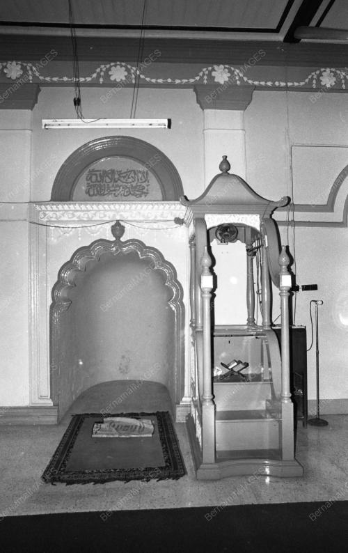 PG08_03082015_MASJID_TUA