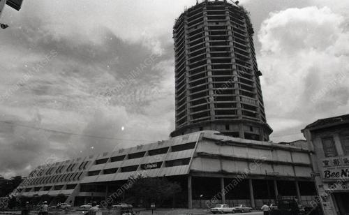 KOMPLEKS TUN RAZAK