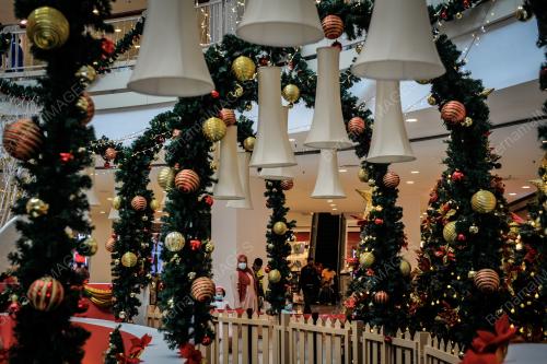 PERHIASAN HARI KRISMAS