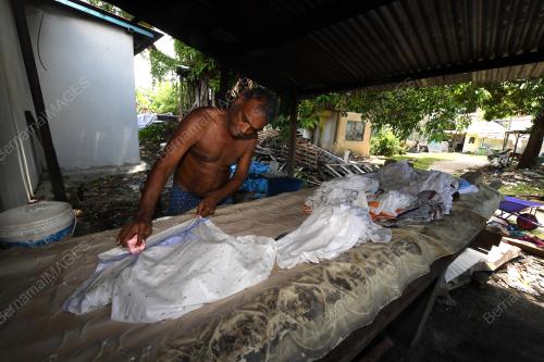 PENGUSAHA DOBI TRADISIONAL