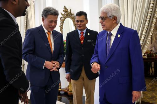 TUN AHMAD FUZI ABDUL RAZAK