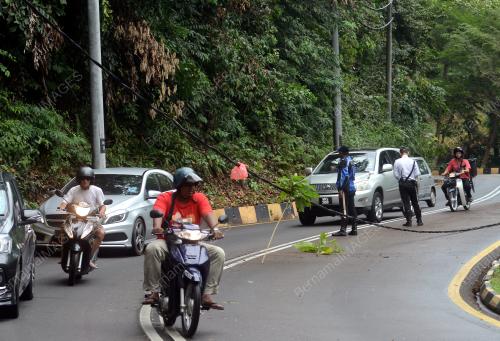 JALAN LEMBAH PERMAI