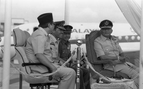PG08_12032015_AGONG_TUDM