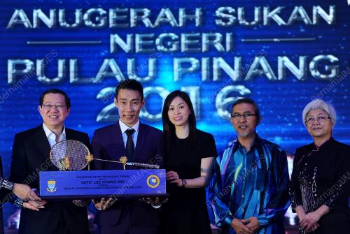 PG08_12052017_ANUGERAH_BN201712053399