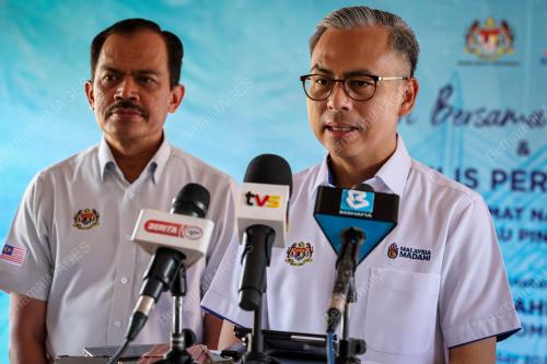 DATUK FAHMI FADZIL