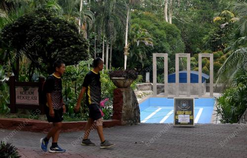 KOLAM REKREASI DITUTUP