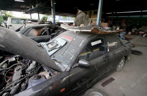 BENGKEL KERETA