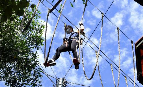 ESCAPE DIBUKA