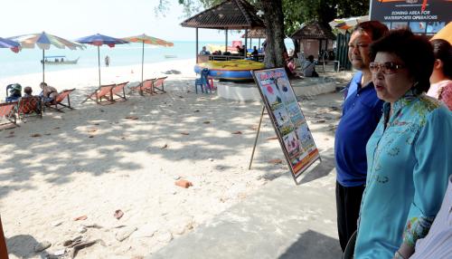 PG08_16072012_MENTERI_PANTAI