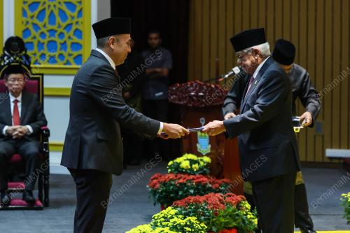 TUN AHMAD FUZI ABDUL RAZAK
