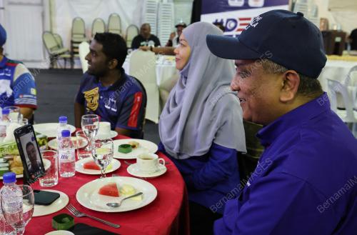 DATUK SERI REEZAL MERICAN NAINA MERICAN