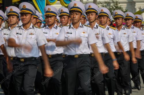 ASEAN NAVIES CITY PARADE