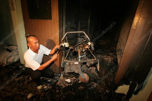 PUSAT SERENTI KAMPUNG SELAMAT