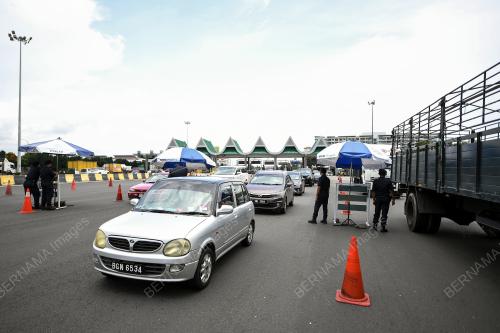 SEKATAN JALAN RAYA