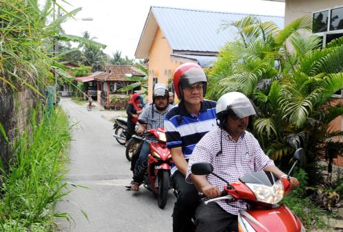 PG08_22042015_MASUK_KAMPUNG