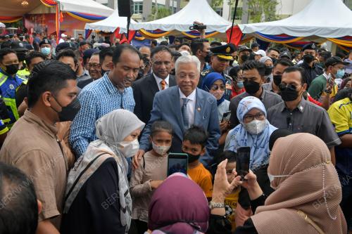 DATUK SERI ISMAIL SABRI YAAKOB