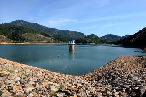 PG08_23022015_EMPANGAN_KURANG