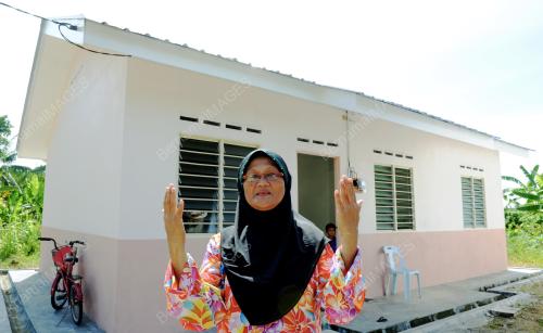 PG08_24052012_AZIZAH_HAMID