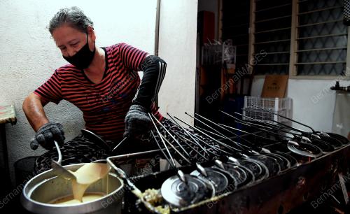 KUIH KAPIT TRADISIONAL