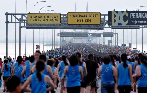 PG08_27112016_MARATHON
