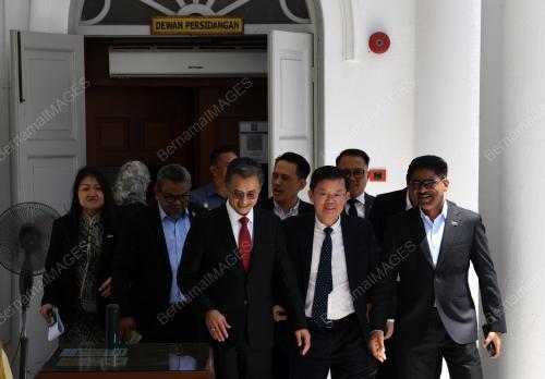 PERSIDANGAN DUN