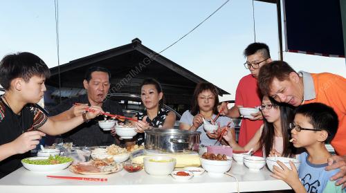 PG08_30012014_MAKAN_CINA